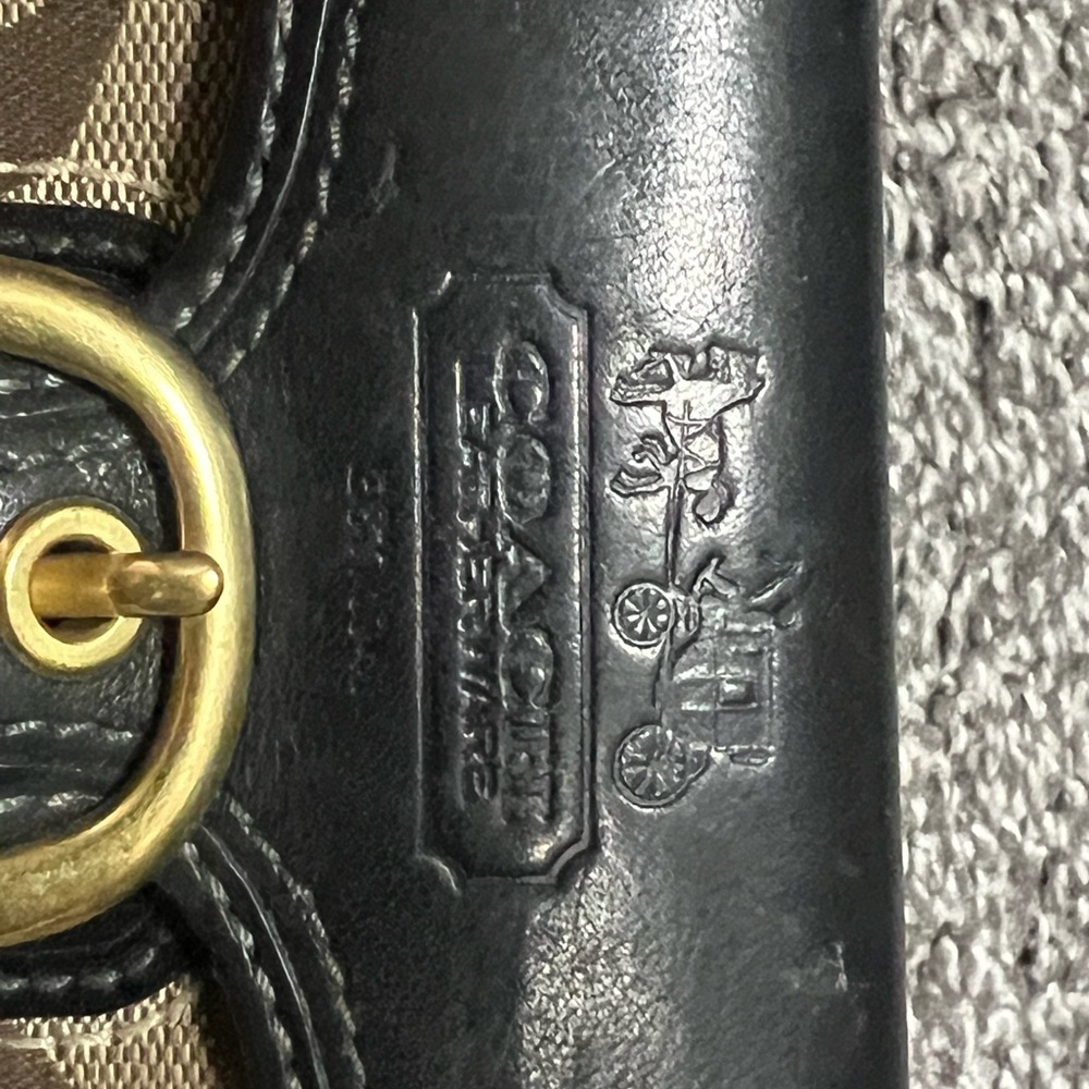 Coach Wallet - Picture 6 of 6